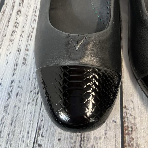 Trotters Black Leather Slip On Heels Shoes size 9.5 N Comfort Supper Career - Picture 6 of 12